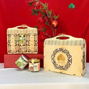 Hộp gỗ dùng đựng quà tặng, quà tết.